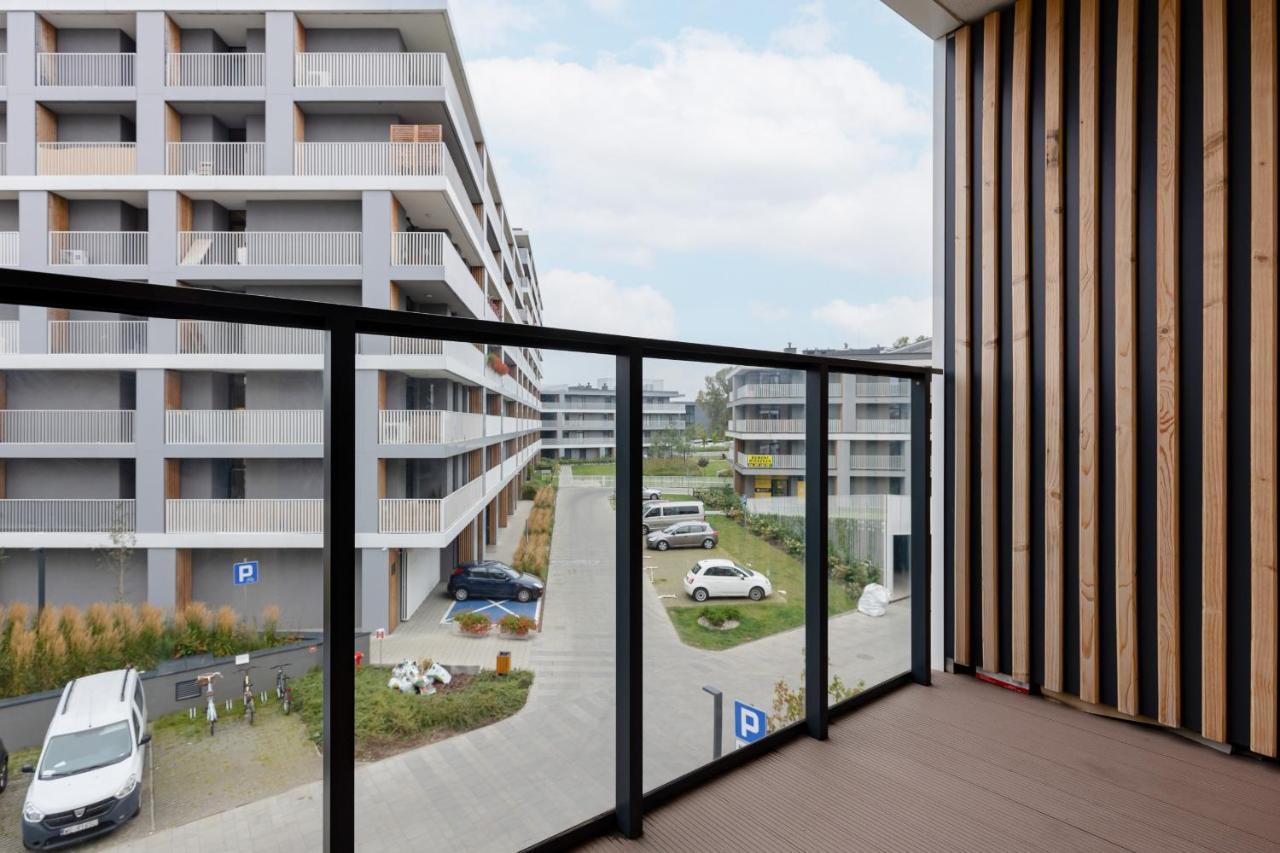 Studio With Balcony Warsaw Kokoryczki By Noclegi Renters Ngoại thất bức ảnh